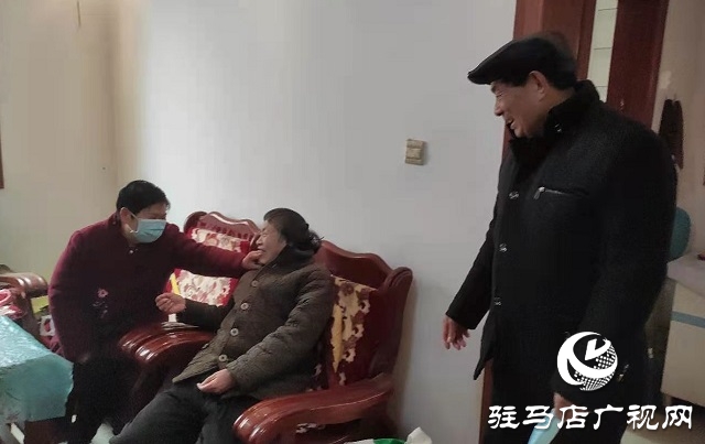 駐馬店:七旬夫婦幫扶鄰里 點滴關(guān)懷溫暖人心