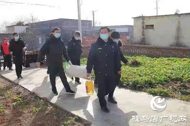 駐馬店交通運(yùn)輸綜合行政執(zhí)法支隊(duì)開展“迎新春、獻(xiàn)愛心”慰問活動(dòng)
