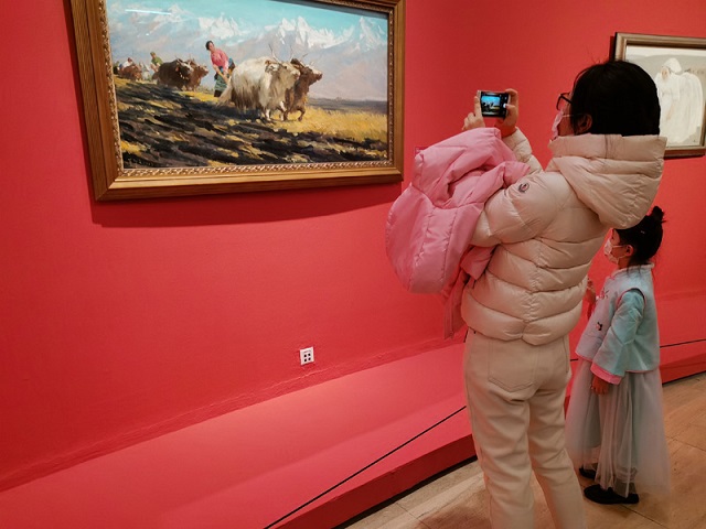 過新年，中國美術(shù)館為觀眾送“?！? width=