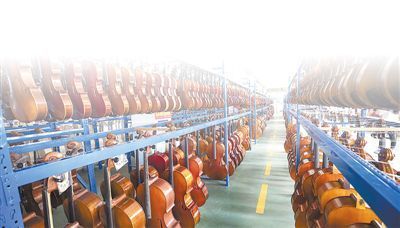 山溝溝如何“長(zhǎng)”出制琴產(chǎn)業(yè)？人民日?qǐng)?bào)整版關(guān)注