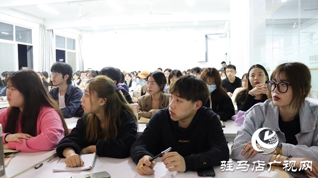 黃淮學(xué)院動(dòng)畫學(xué)院舉行“學(xué)黨史，講黨課”黨員教育活動(dòng)