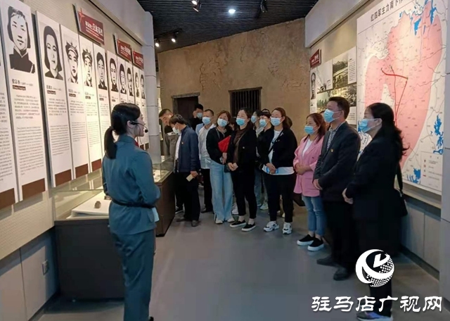 泌陽縣行政服務(wù)(公共資源交易)中心開展紅色主題教育活動