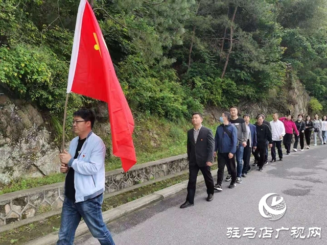 泌陽縣行政服務(wù)(公共資源交易)中心開展紅色主題教育活動