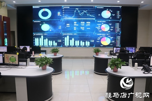 駐馬店市副市長(zhǎng)孫繼偉現(xiàn)場(chǎng)接聽(tīng)&ldquo;12345&rdquo;政務(wù)服務(wù)熱線