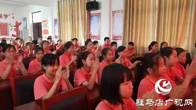 西平縣柏城鎮(zhèn):愛(ài)國(guó)思想政治課走進(jìn)學(xué)校課堂