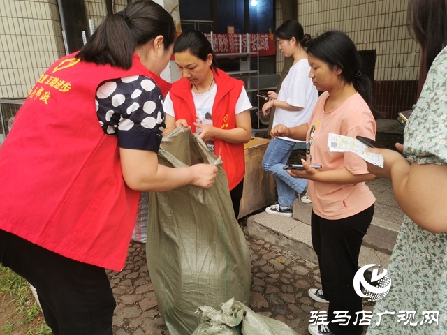 汝南：學(xué)黨史 辦實事  “郵”我護航校園包裹