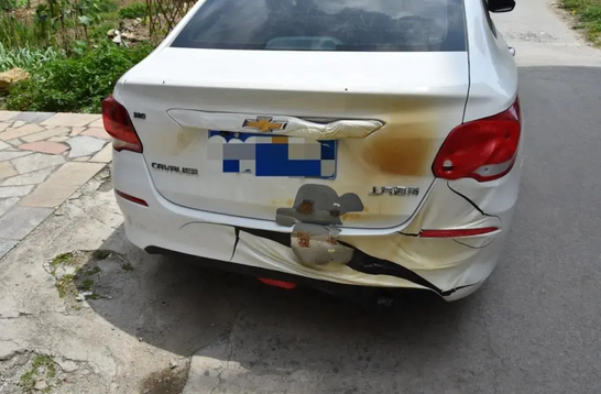 全體學(xué)生和家長，請認(rèn)真閱讀這份暑期安全指南！