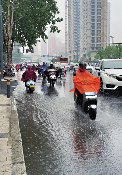 河南局地地質(zhì)災(zāi)害預(yù)警信號(hào)已達(dá)橙色 未來(lái)幾天強(qiáng)降雨還將持續(xù)