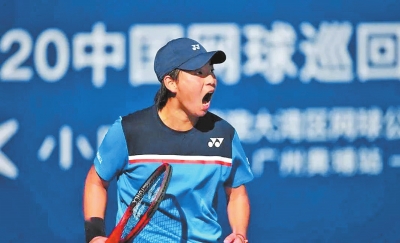 全運(yùn)會網(wǎng)球女子單打 河南小花進(jìn)八強(qiáng)將戰(zhàn)“一姐”