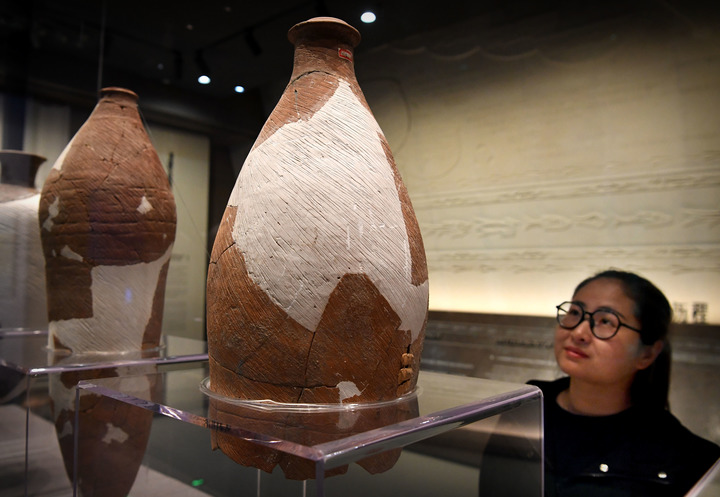 百年篳路藍縷 勾勒文明脈絡(luò)——紀(jì)念仰韶文化發(fā)現(xiàn)暨中國現(xiàn)代考古學(xué)誕生100周年