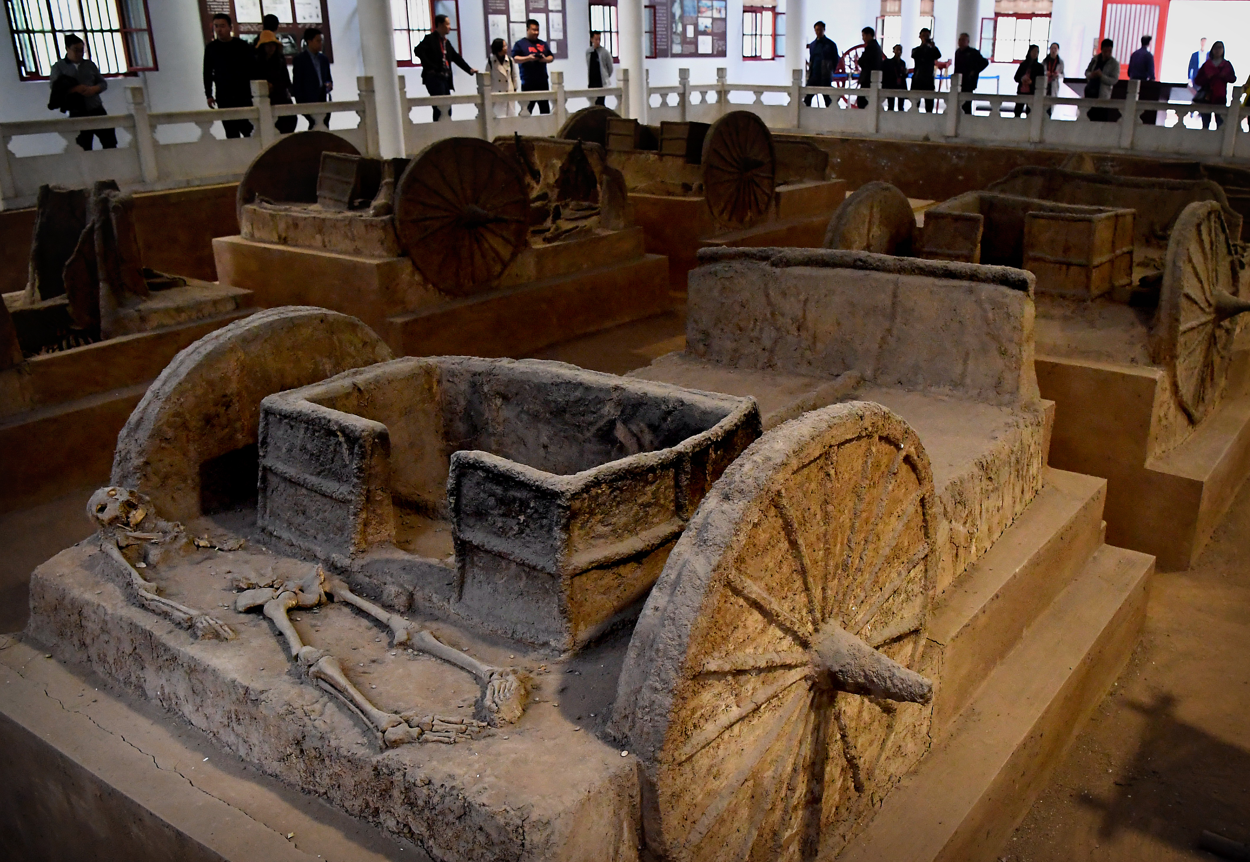 新華全媒+｜考古百年，這些人帶我們聆聽泥土下傳出的文明絮語