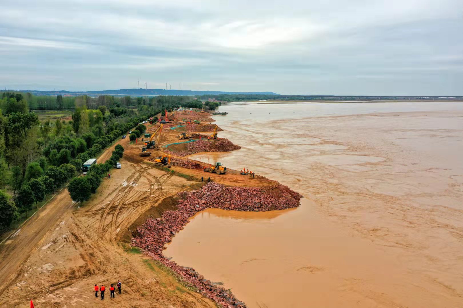 黃河洪水進(jìn)入退水期出險(xiǎn)率高，秋汛防御仍要提高警惕