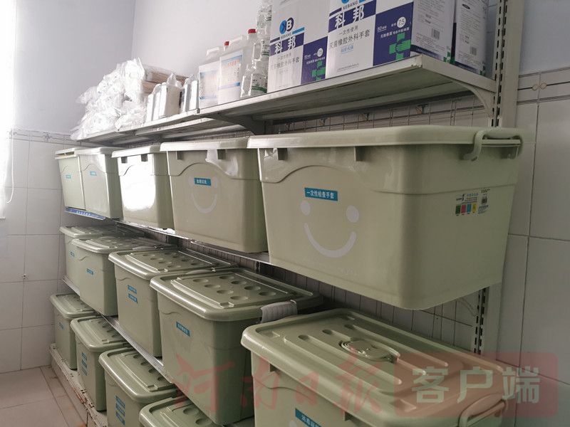 掃碼、測溫、核酸檢測 河南各級醫(yī)院防控措施升級