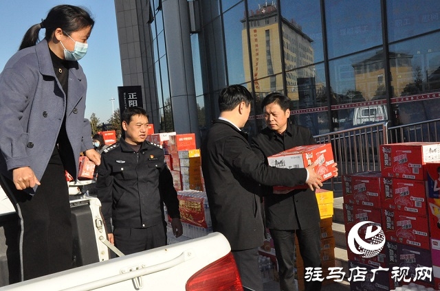正陽縣總工會捐贈物資 共筑防疫堅固&ldquo;堡壘&rdquo;