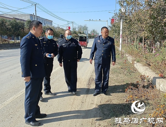 駐馬店:市政府檢查組檢查驗(yàn)收正陽縣高速公路兩側(cè)廣告設(shè)施清理工作