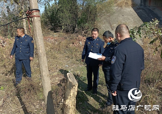 駐馬店:市政府檢查組檢查驗(yàn)收正陽縣高速公路兩側(cè)廣告設(shè)施清理工作