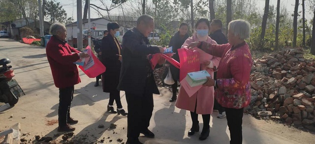 平輿縣玉皇廟鄉(xiāng)持續(xù)開展安全穩(wěn)定&ldquo;大走訪大調(diào)研大排查大化解&rdquo;活動暨平安建設(shè)巡回宣傳活動