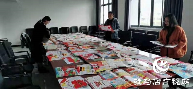 正陽縣教育系統(tǒng)組織開展&ldquo;黨旗飄飄 強國有我&rdquo;學(xué)生手抄報評選活動