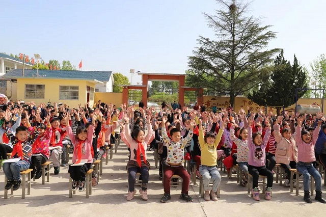 &ldquo;學(xué)黨史 學(xué)法律 平安護航助成長&rdquo;  --駐馬店市人民檢察院第四檢察部走進  泌陽縣高邑鎮(zhèn)譚園小學(xué)