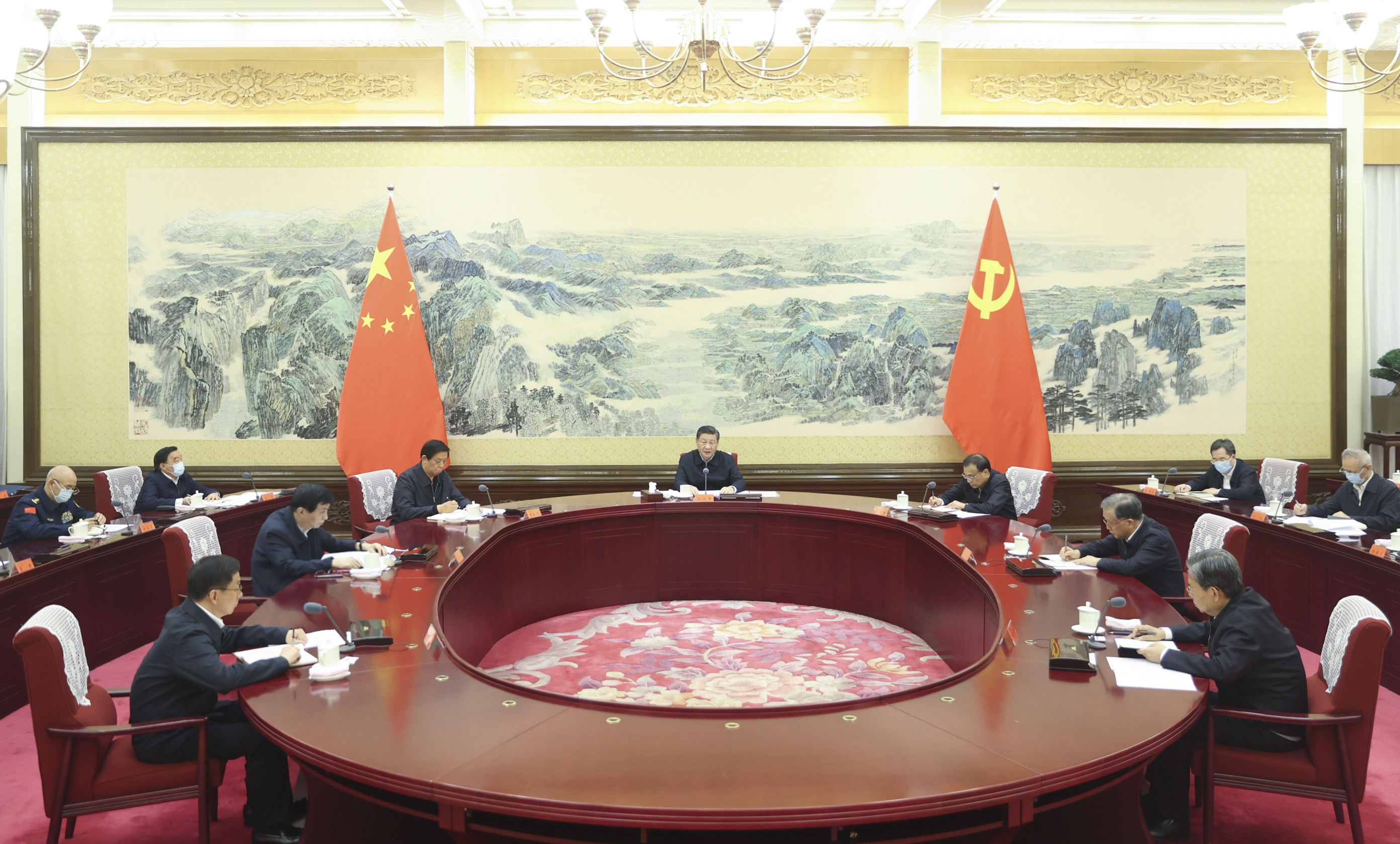 民主生活會 習(xí)近平用三個關(guān)鍵詞強(qiáng)調(diào)黨史學(xué)習(xí)教育要義