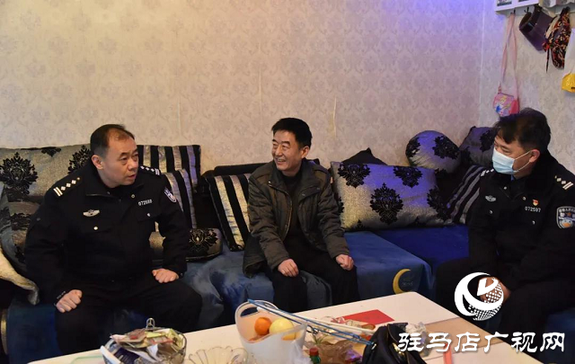 平輿縣公安局走訪(fǎng)慰問(wèn)老干部