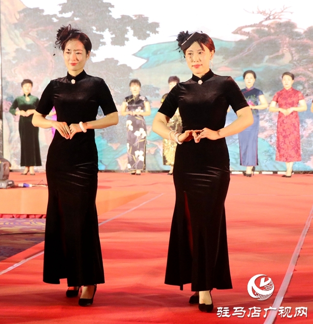 駐馬店市女企業(yè)家協(xié)會舉行紀(jì)念&ldquo;三八&rdquo;國際婦女節(jié)活動