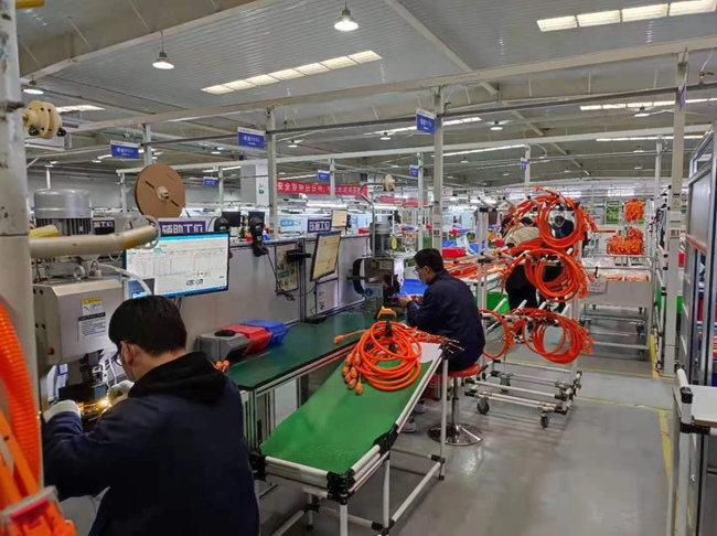 河南:“萬(wàn)人助萬(wàn)企”打造營(yíng)商環(huán)境新高地