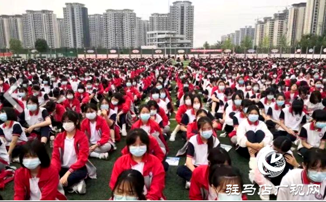 平輿縣公安局: 法制宣傳進(jìn)校園 護(hù)航青春助成長