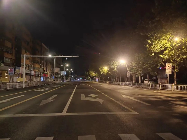 這個酷夏，最美的色彩是&ldquo;大白&rdquo;