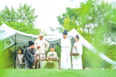 精品民宿、夜經(jīng)濟、露營&hellip;&hellip;家門口的&ldquo;深度游&rdquo;更具吸引力