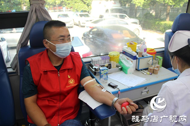 駐馬店市民政局組織開展無償獻(xiàn)血志愿活動(dòng)