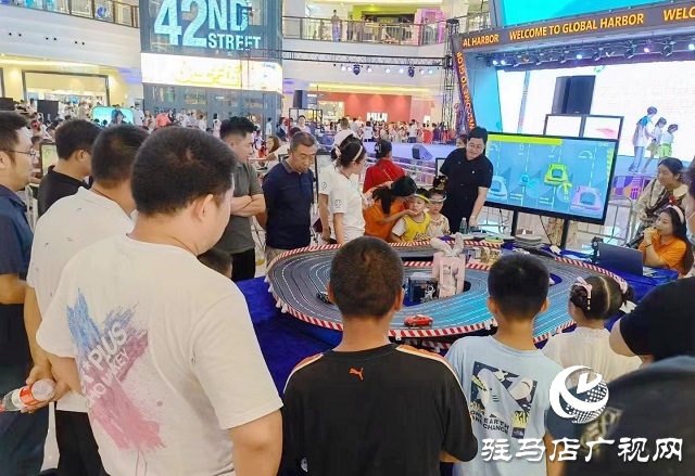 用&ldquo;意念&rdquo;飆車的&ldquo;腦控賽車&rdquo;亮相駐馬店 等你來挑戰(zhàn)