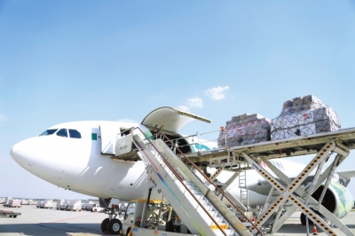 河南機(jī)場(chǎng)集團(tuán)將爭(zhēng)取使用第七航權(quán) 增開(kāi)鄭州到亞、歐、美、非的貨運(yùn)航線