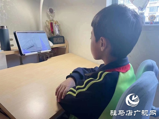 駐馬店市第二小學(xué)開展&rdquo;勿忘國恥 珍愛和平&ldquo;2022年&ldquo;國家公祭日&rdquo;主題教育活動