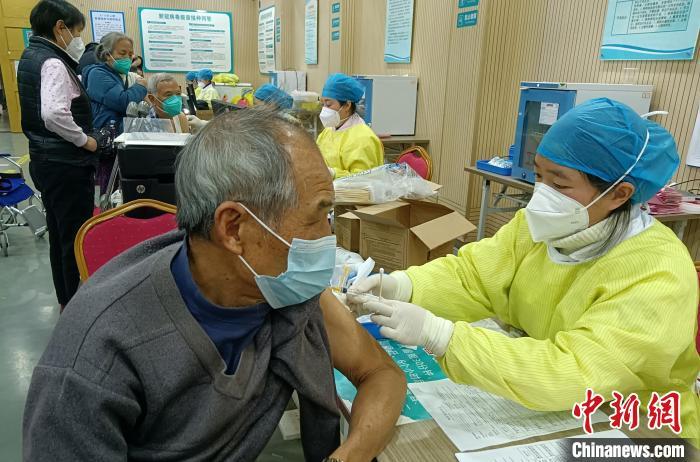 關(guān)于疫苗接種、變異株等，官方最新回應(yīng)