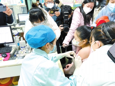 320元一支 全程三針3960元 九價(jià)宮頸癌疫苗“登陸”河南