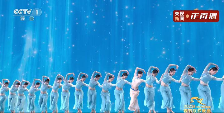 全網(wǎng)刷屏！兔年春晚這10個(gè)瞬間，絕美！