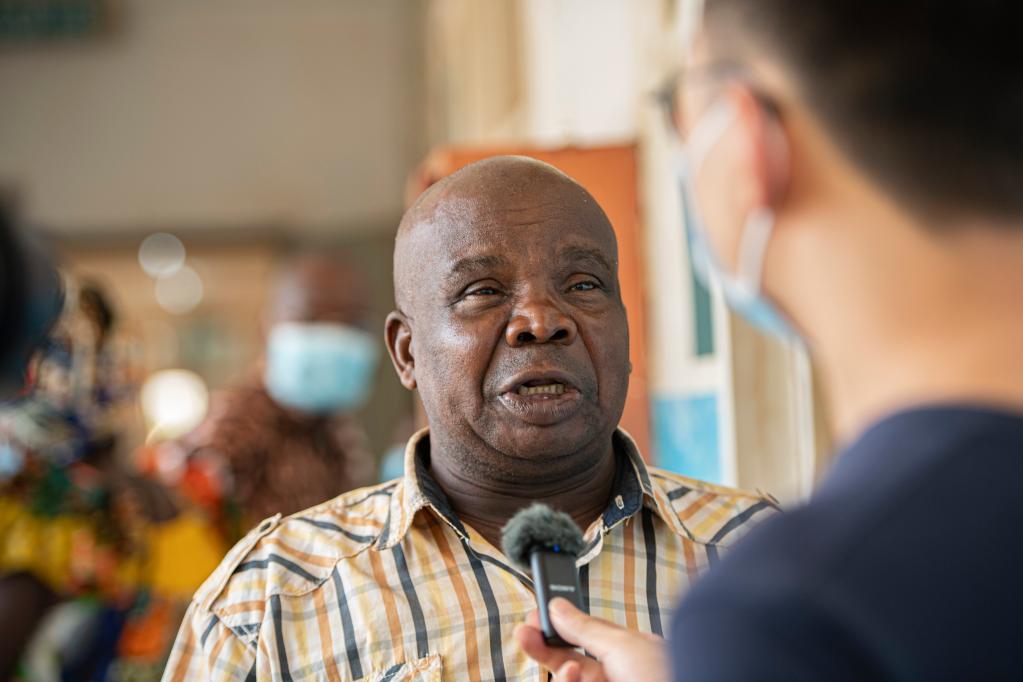 總書記的回信，激勵他們續(xù)寫大愛無疆的中國故事