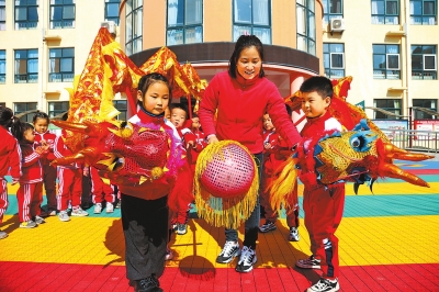 河南公布2022年人口數(shù)據(jù) 全省常住人口9872萬人