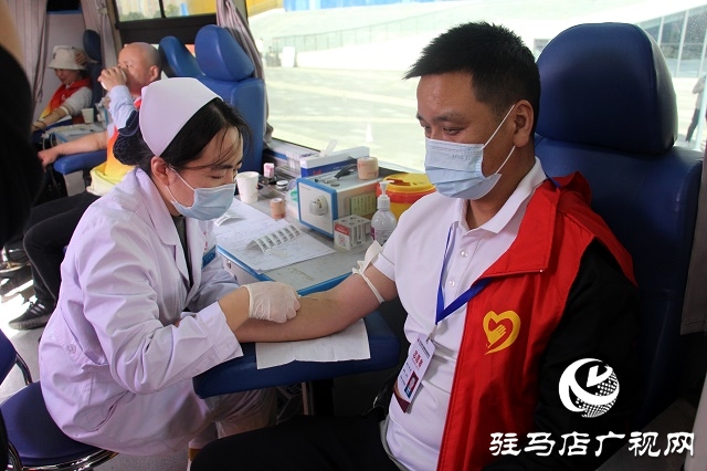 義賣、獻(xiàn)血、公益...駐馬店學(xué)雷鋒主題實(shí)踐活動(dòng)啟動(dòng)