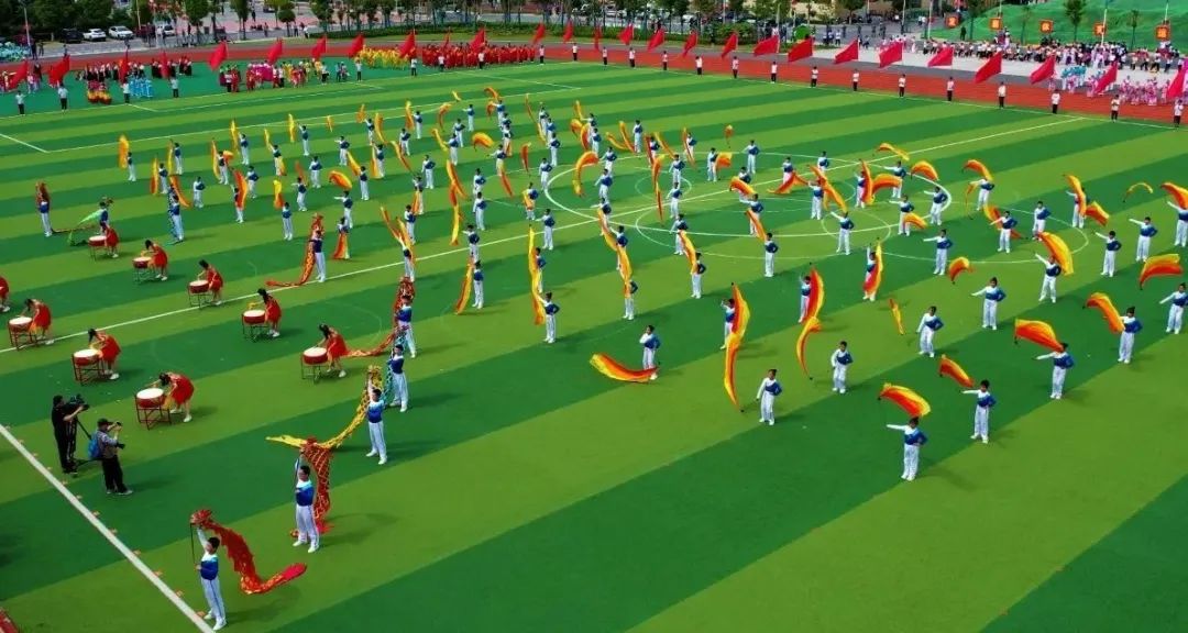 ?共享運(yùn)動(dòng)激情 迸發(fā)奮進(jìn)力量！第二屆駐馬店市直機(jī)關(guān)趣味運(yùn)動(dòng)會(huì)暨市直職工運(yùn)動(dòng)會(huì)開幕