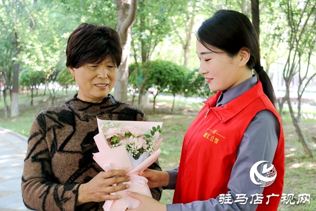 花香送祝福 感恩母親節(jié)