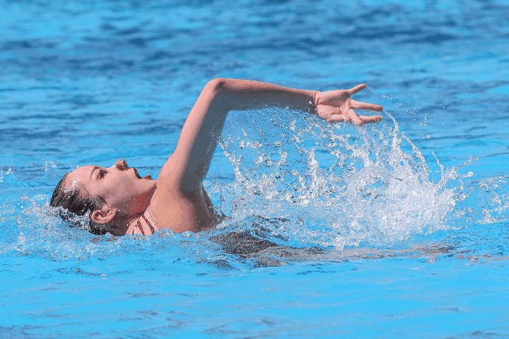 花樣游泳世界杯埃及站：楊順誠(chéng)、戴詩(shī)意分獲男、女單人自由自選金牌