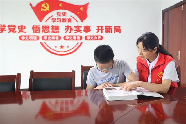 快樂六一 健康&ldquo;童&rdquo;行&mdash;&mdash;白衣天使走進(jìn)兒童福利院送溫暖