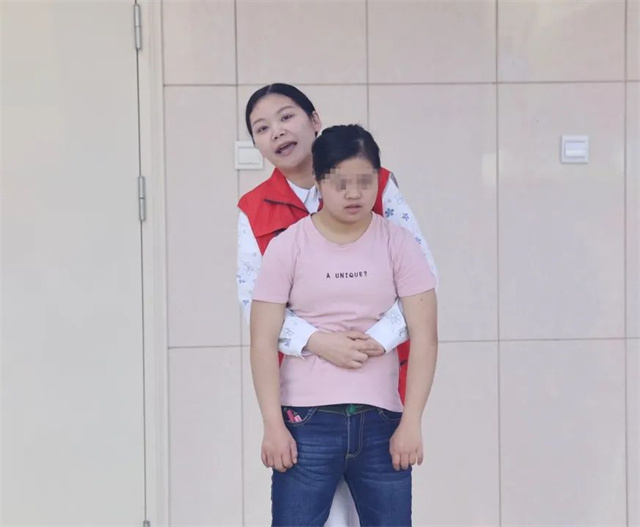 快樂六一 健康&ldquo;童&rdquo;行&mdash;&mdash;白衣天使走進(jìn)兒童福利院送溫暖