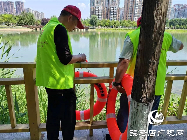 駐馬店:多部門攜手開展水上救援設施投放活動