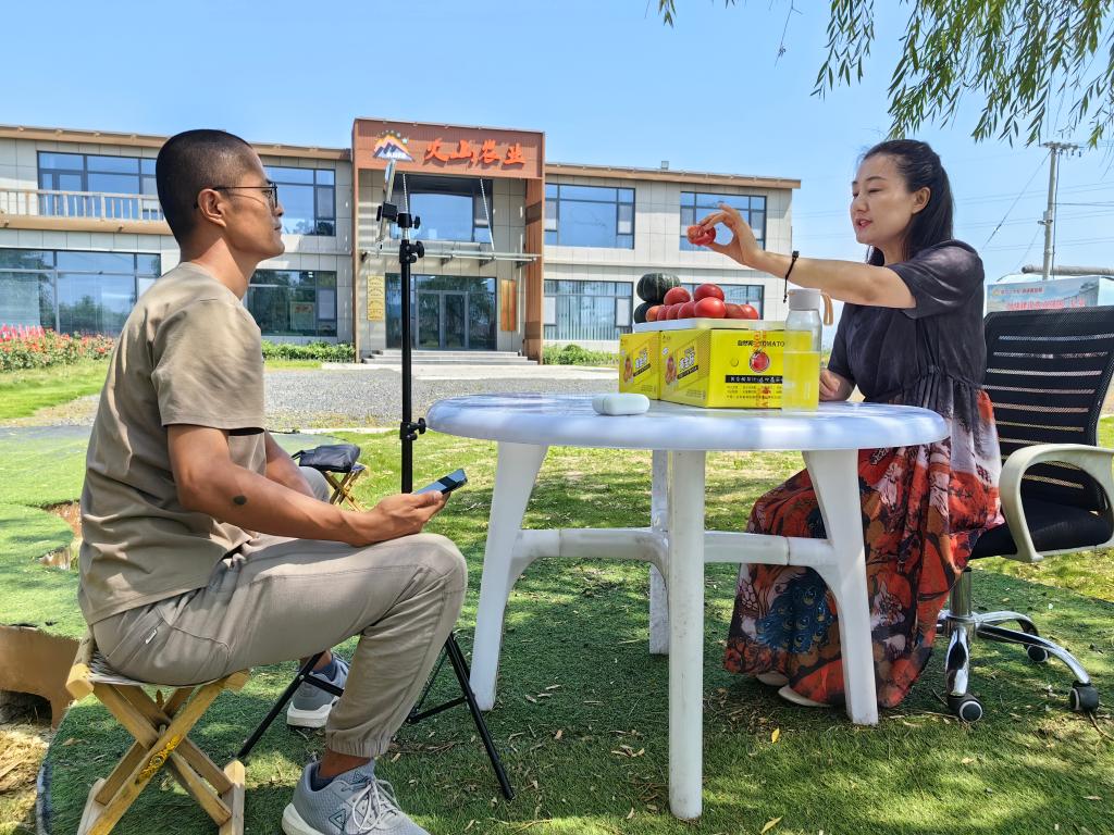 高質(zhì)量發(fā)展調(diào)研行丨“西紅柿村”的振興路——山東昌樂(lè)縣唐家店子村見(jiàn)聞