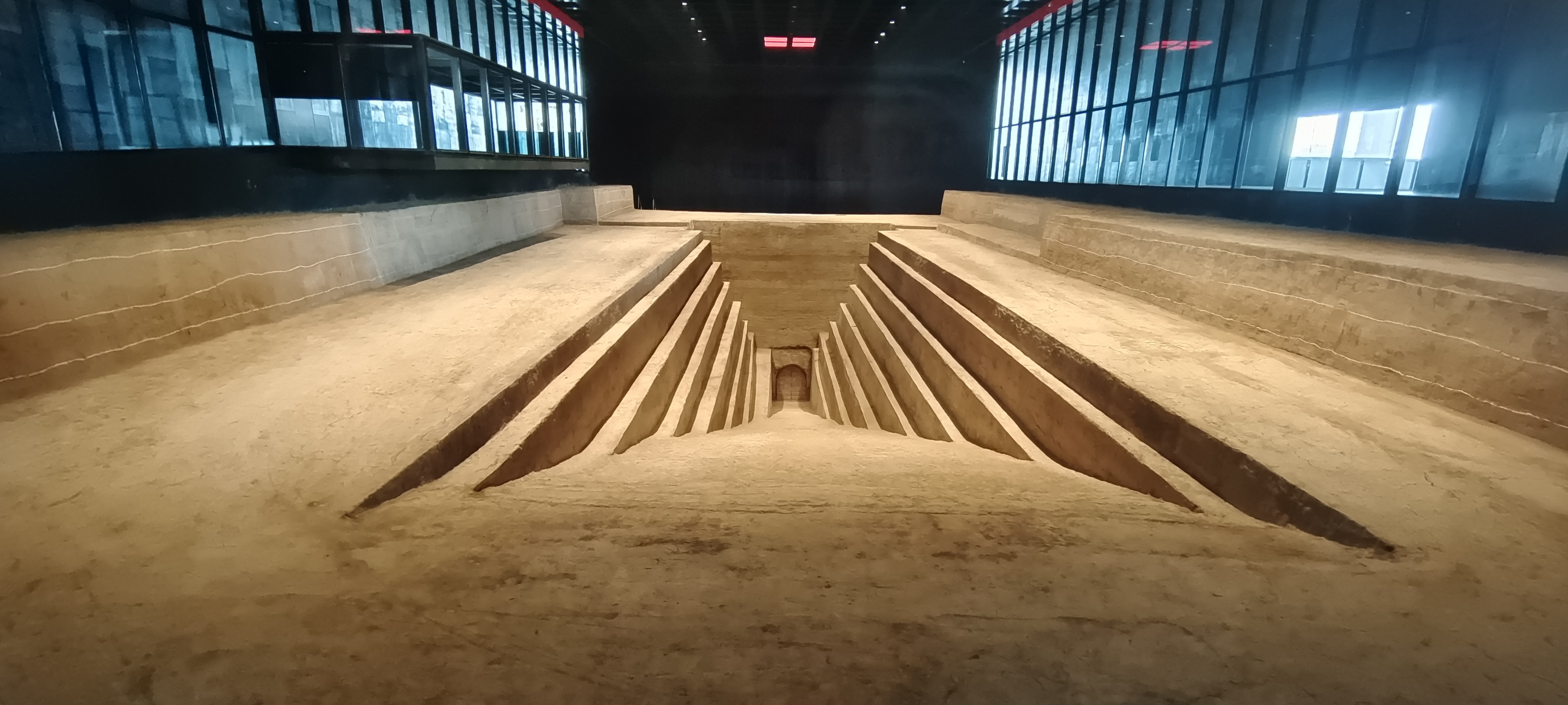 行走河南·讀懂中國丨曹操的“薄葬”有多??？金銀珠寶！想多了