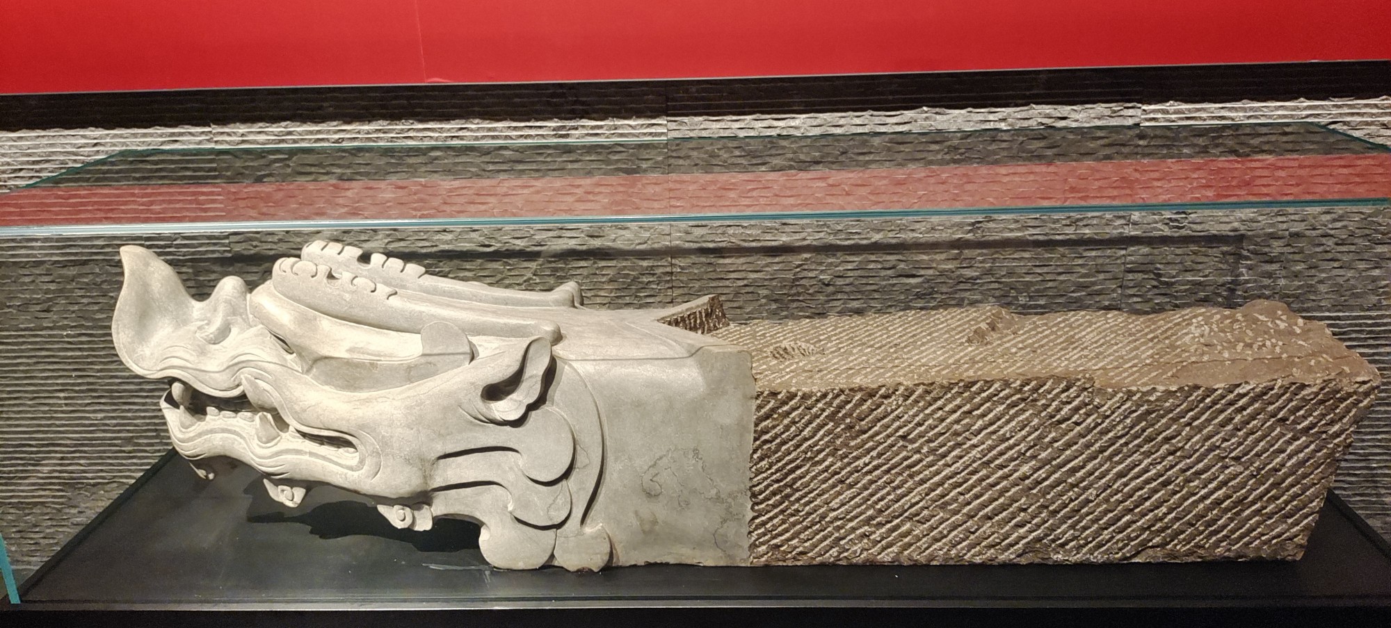 行走河南·讀懂中國丨曹操的“薄葬”有多?。拷疸y珠寶！想多了