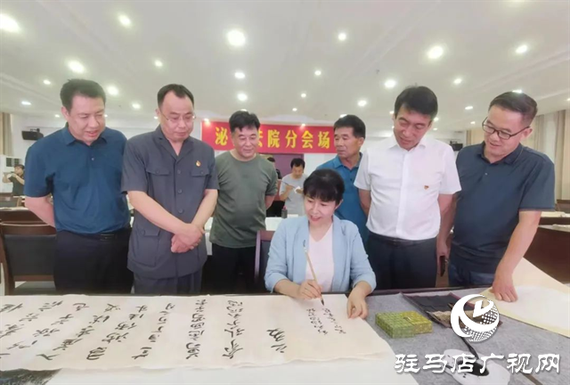 泌陽縣舉辦清廉機關(guān)建設(shè)暨&ldquo;紀律教育活動月&rdquo;廉政書畫創(chuàng)作活動